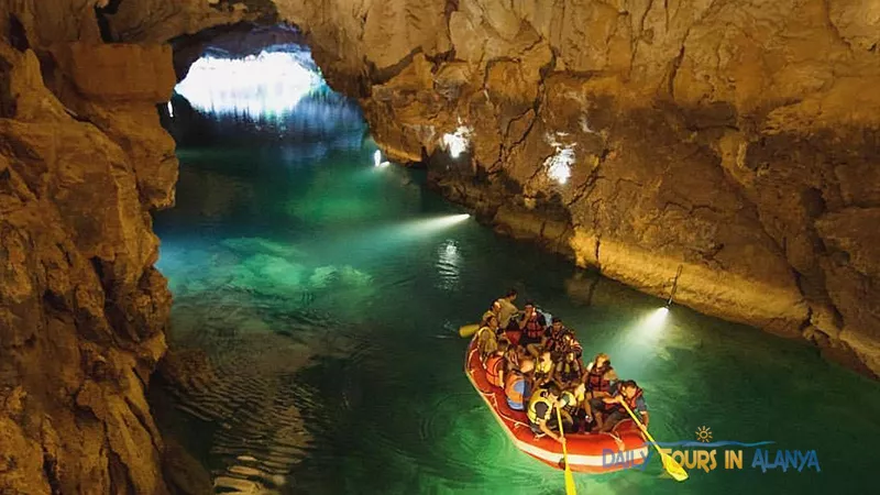 Alanya'dan Altınbeşik Mağarası Turu image 0