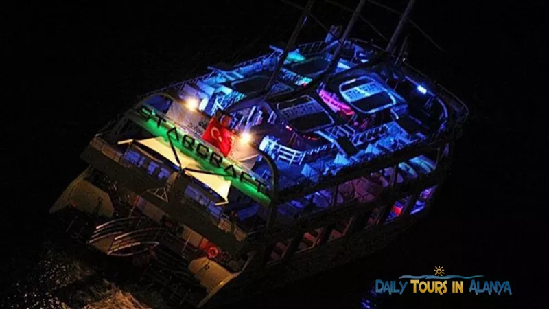 Ночная дискотека в Алании на яхте Старкрафт image 10