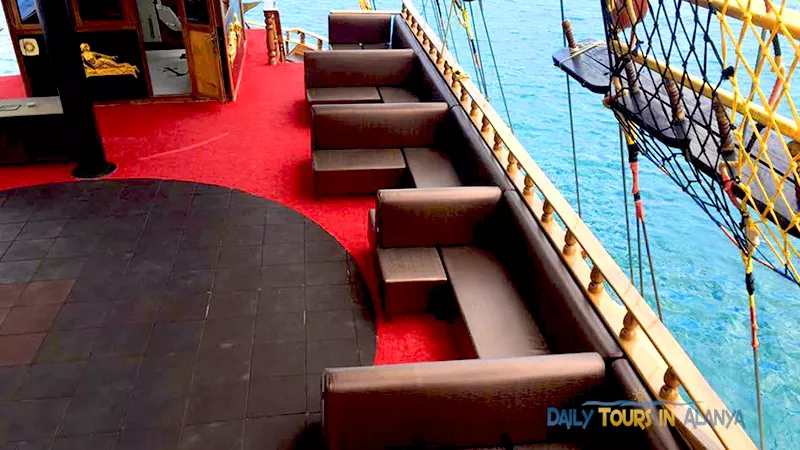 Alanya Grand Troys Pirate Boat Tour image 15