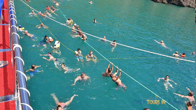 Alanya Grand Troys Pirate Boat Tour image 24
