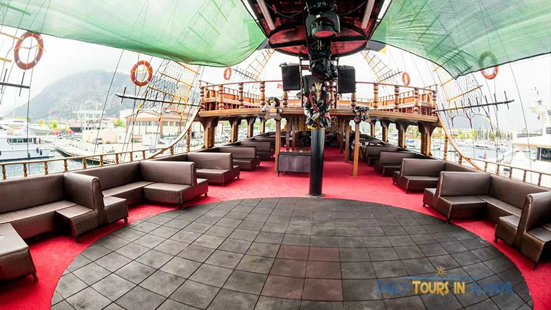 Alanya Grand Troys Pirate Boat Tour image 5