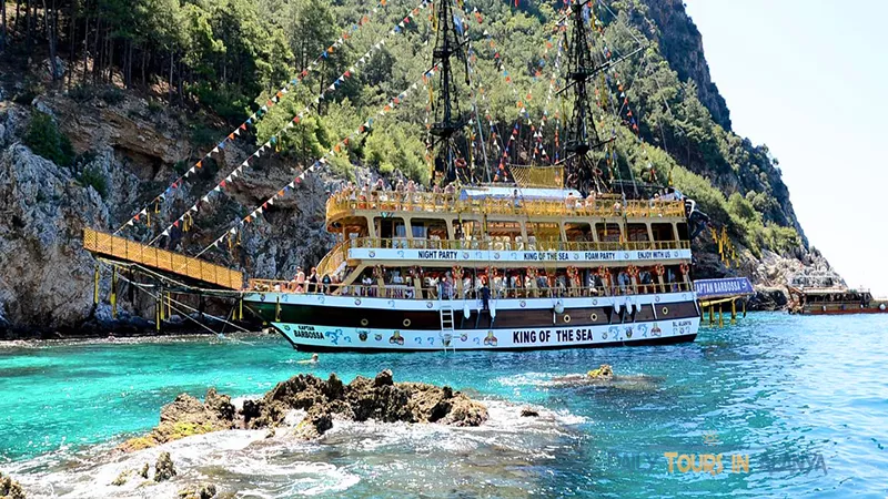 Barbossa Alanya Pirate Boat Tour image 8
