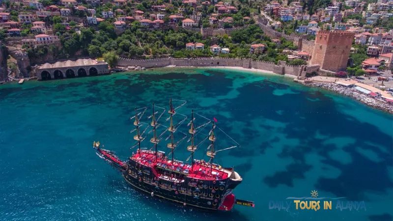 Alanya Big Kral Boat Tour image 5