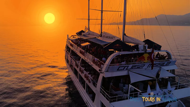 Alanya Starcraft Sunset Boat Tour image 0