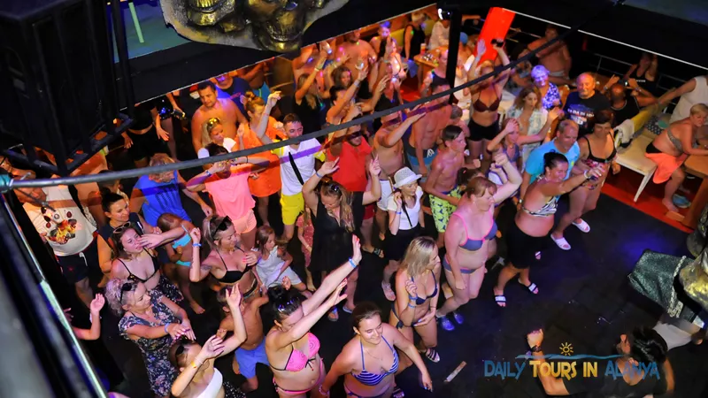 Alanya All Inclusive Night Party Boat Tour image 5