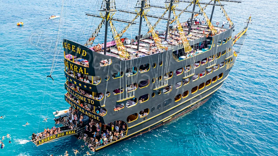 Alanya Legend Big Kral Boat Tour photo 1