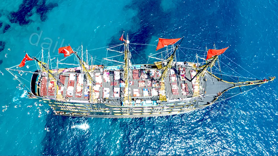 Alanya Legend Big Kral Boat Tour photo 4