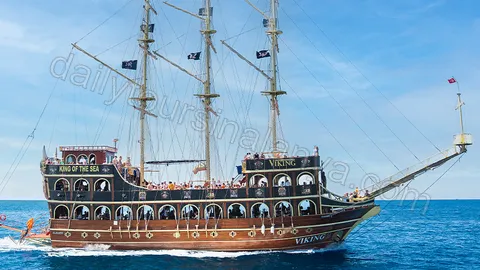 Alanya Viking Sunset Boat Tour