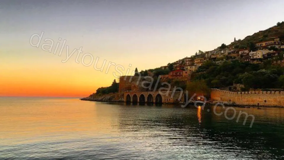 Alanya Starcraft Sunset Boat Tour photo 2
