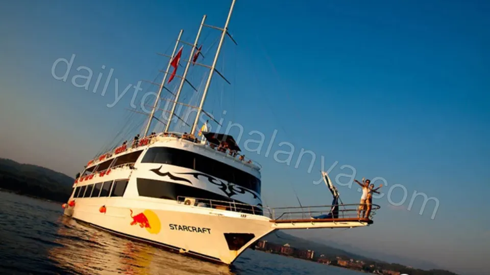 Alanya Starcraft Sunset Boat Tour photo 0