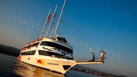 Alanya Starcraft Sunset Boat Tour