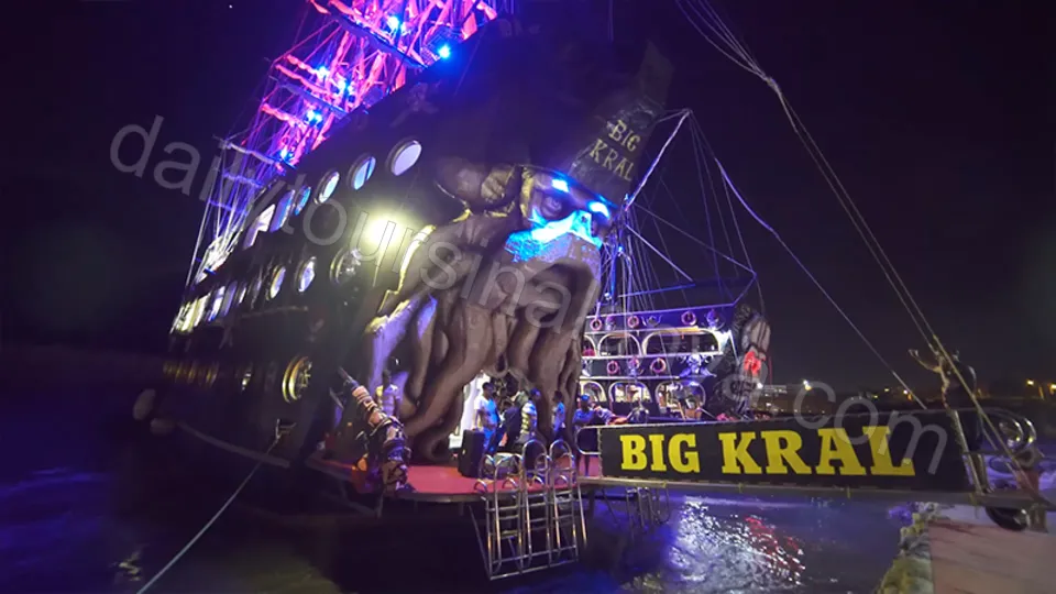 Big Kral Sunset Boat Tour photo 16