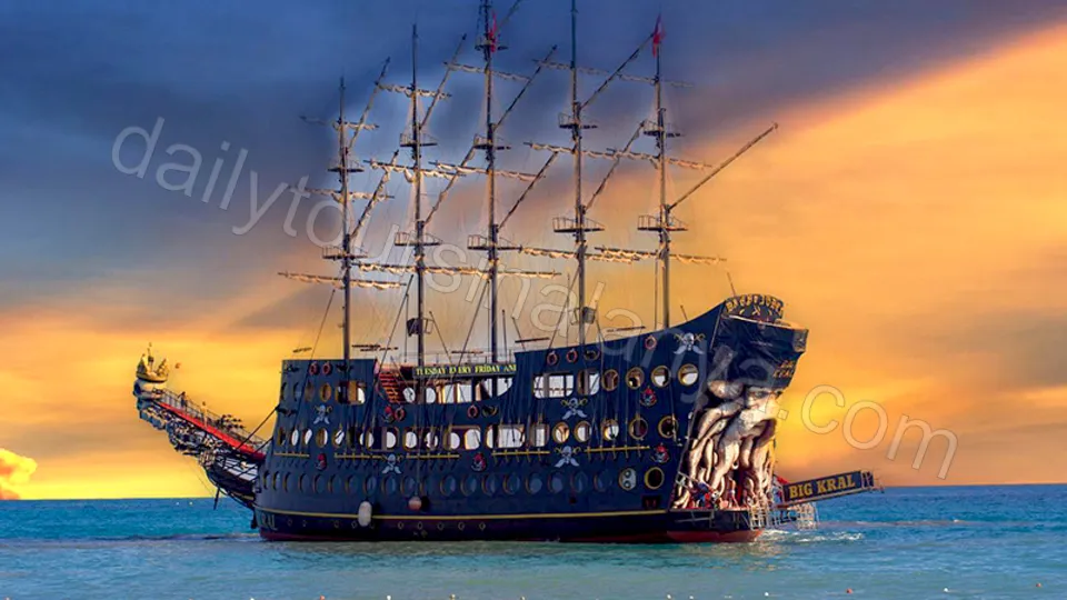 Big Kral Sunset Boat Tour photo 18