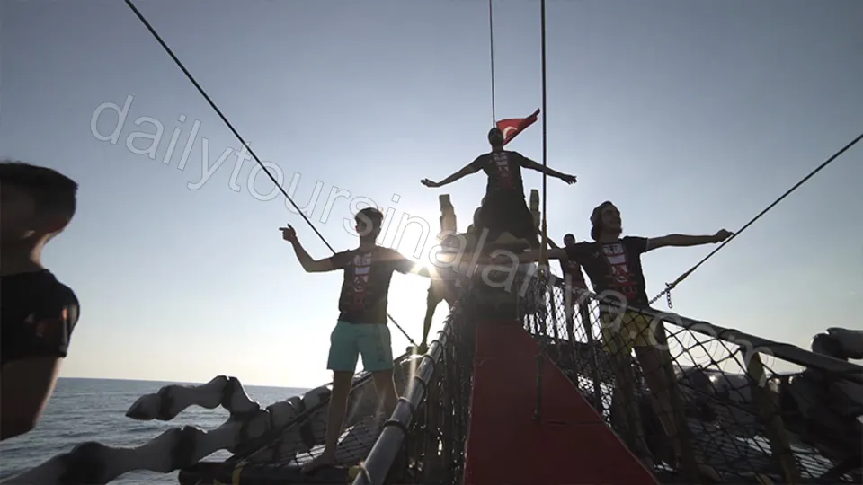 Big Kral Sunset Boat Tour photo 29