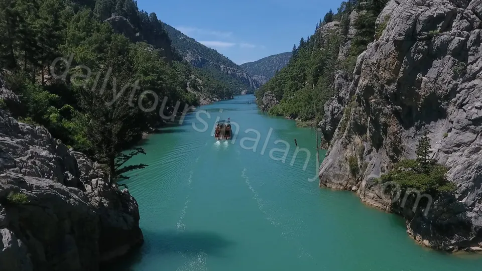 Green Canyon Boat Tour photo 22