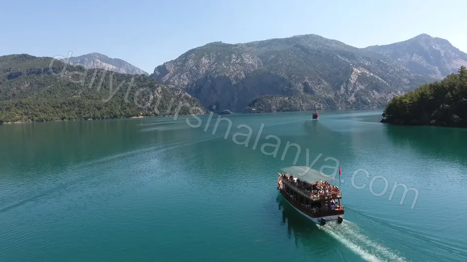 Green Canyon Boat Tour photo 24