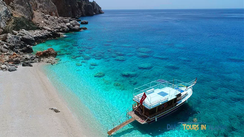 Alanya Suluada Island Boat Tour image 3