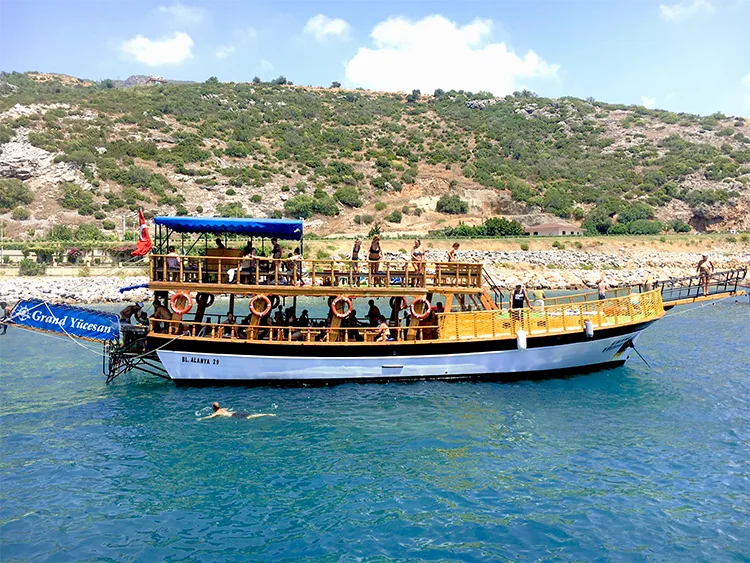 Alanya Snorkeling boat