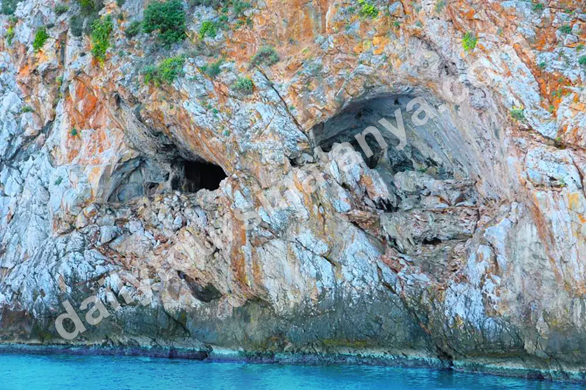 lovers cave