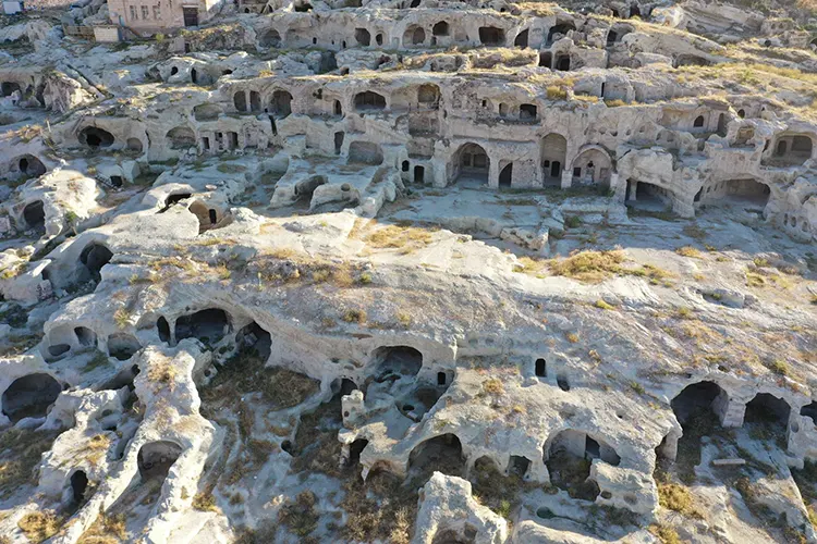 Tatlarin Underground City