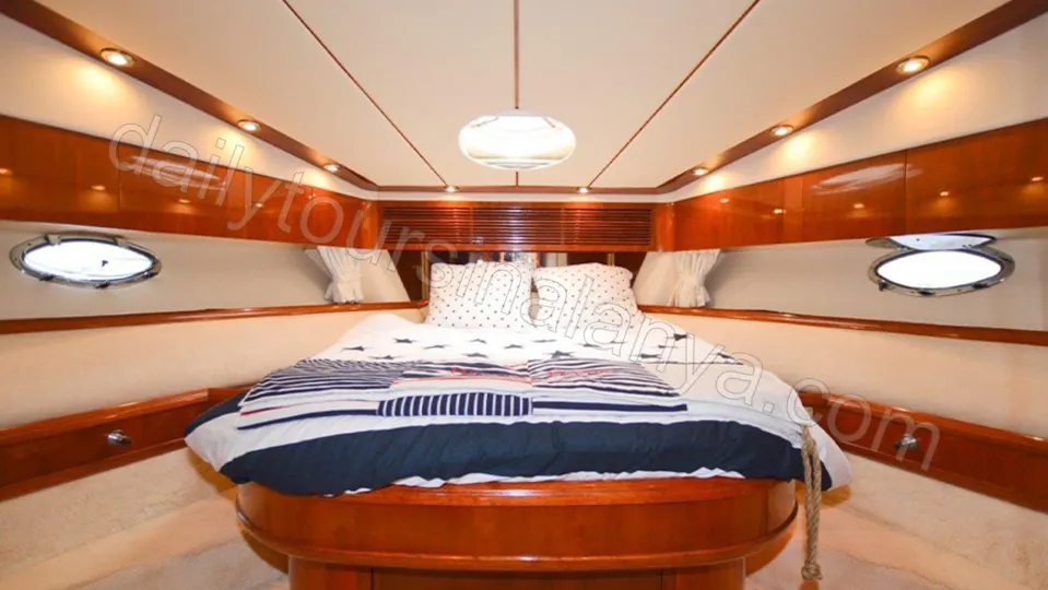 Moonlight Luxury photo 7