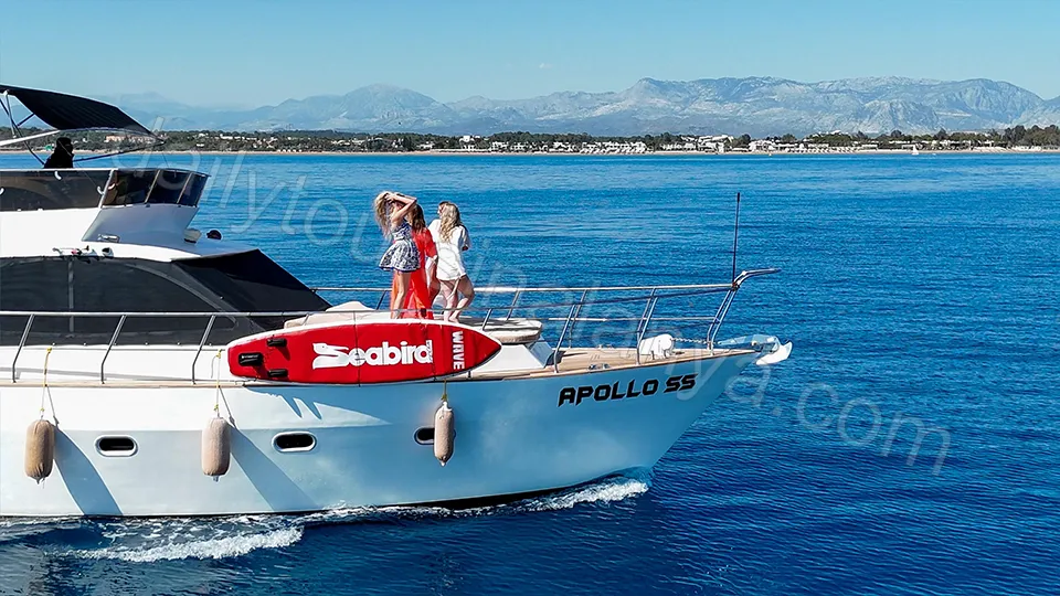 Apollo SS Luxury photo 2