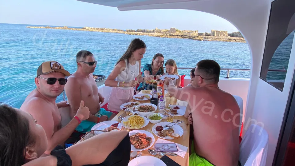 Aura Vip thumb 7