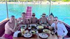 Khaleesi nav photo 13